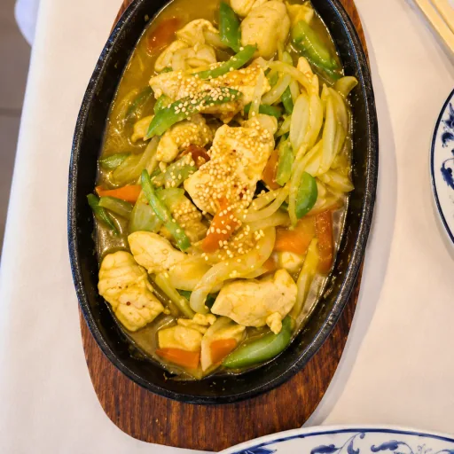 Poulet citronnelle servi au Temple d'Angkor à Épinal